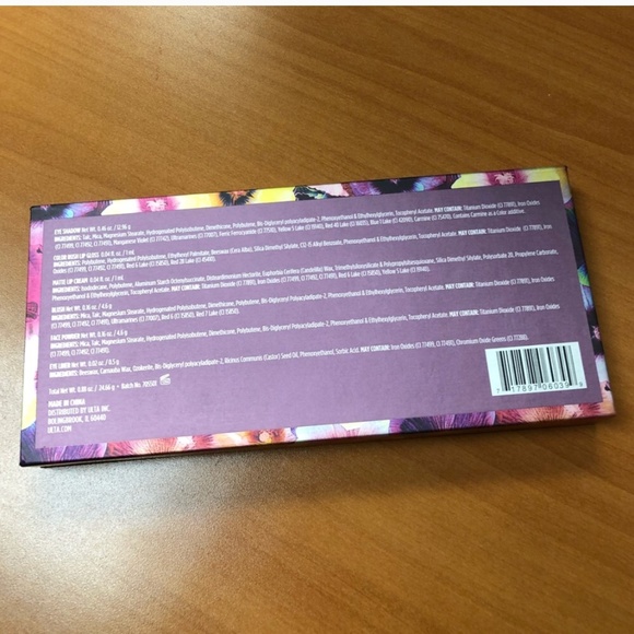 Ulta Beauty Deluxe Makeup Palette - Picture 3 of 4